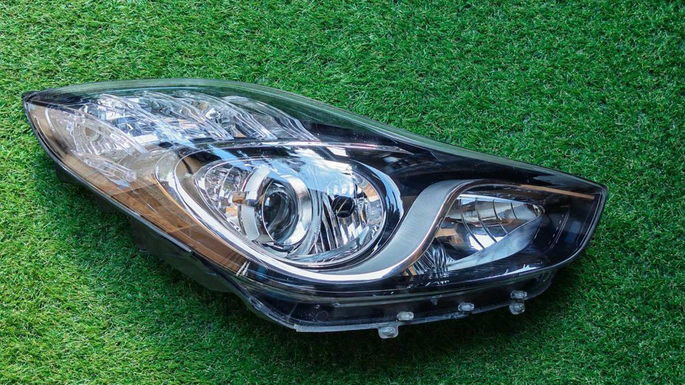 Фар за Hyundai IX20 / Фарове за Хюндай ИХ20