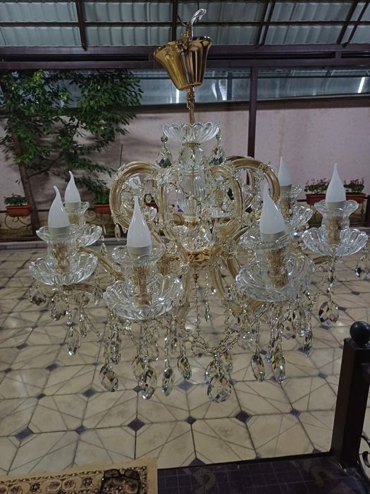 3 люстры и  2 бра