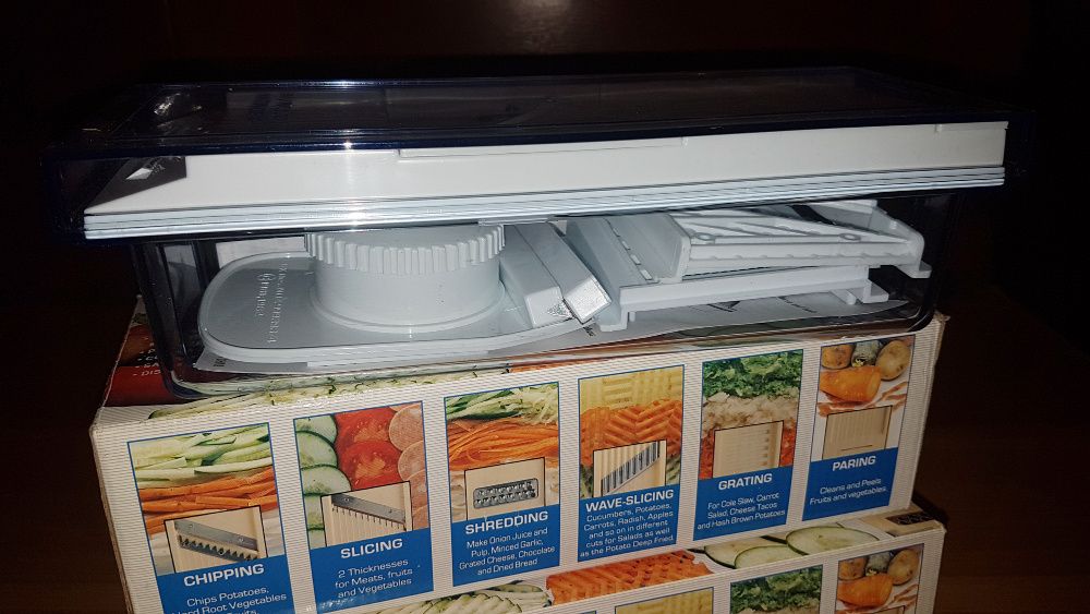 Овощерезка  (набор с терками)(ОАЭ)