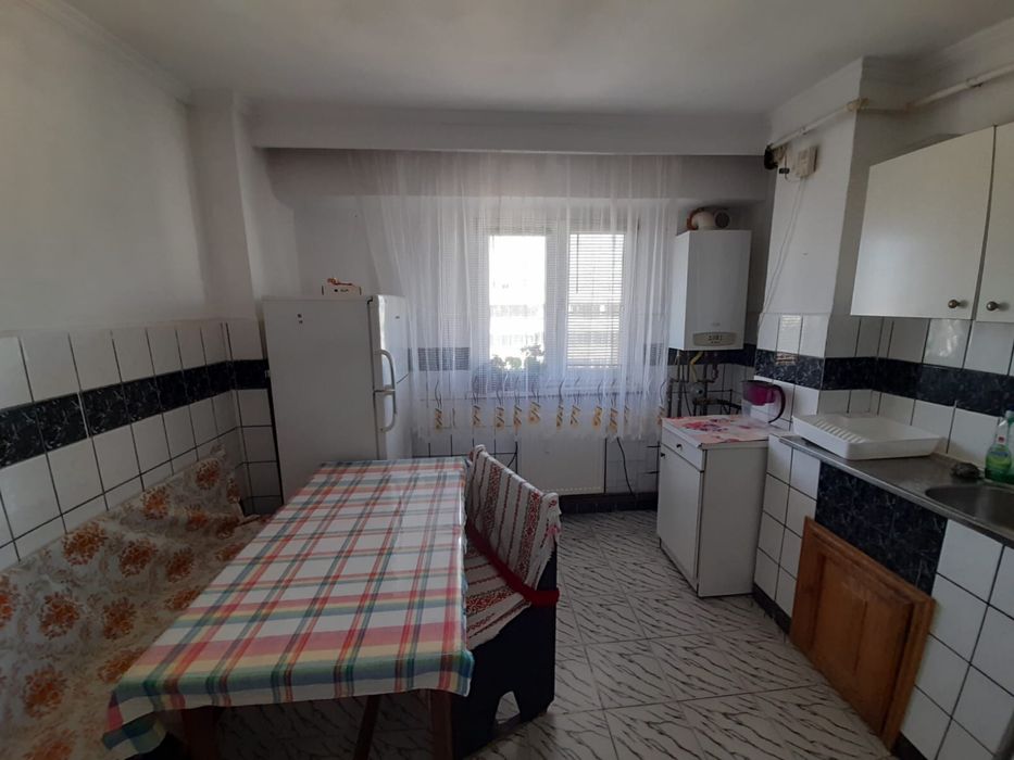 Ofer ap la inchiriat,str. Fratii Golesti .Facultate