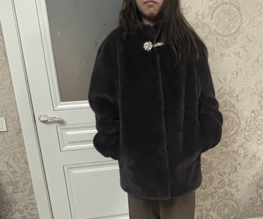 Продам шубу  из искусственного меха