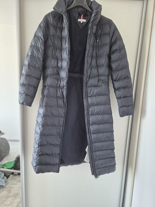 Дамско яке на Tommy Hilfiger