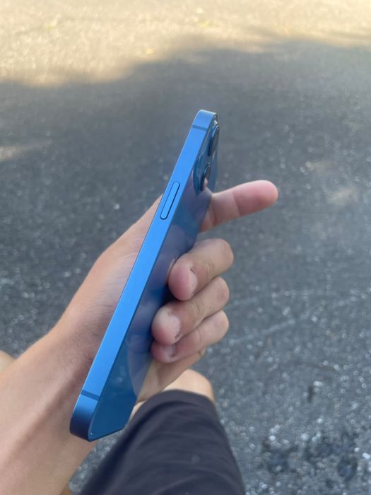 Продаю iPhone 13 — 155 000 ₸.