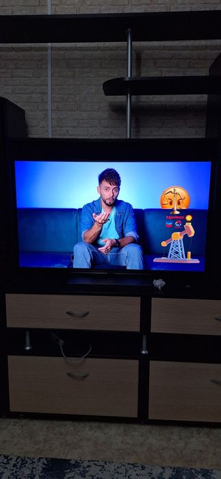 Продам смарт тв  LG OLED