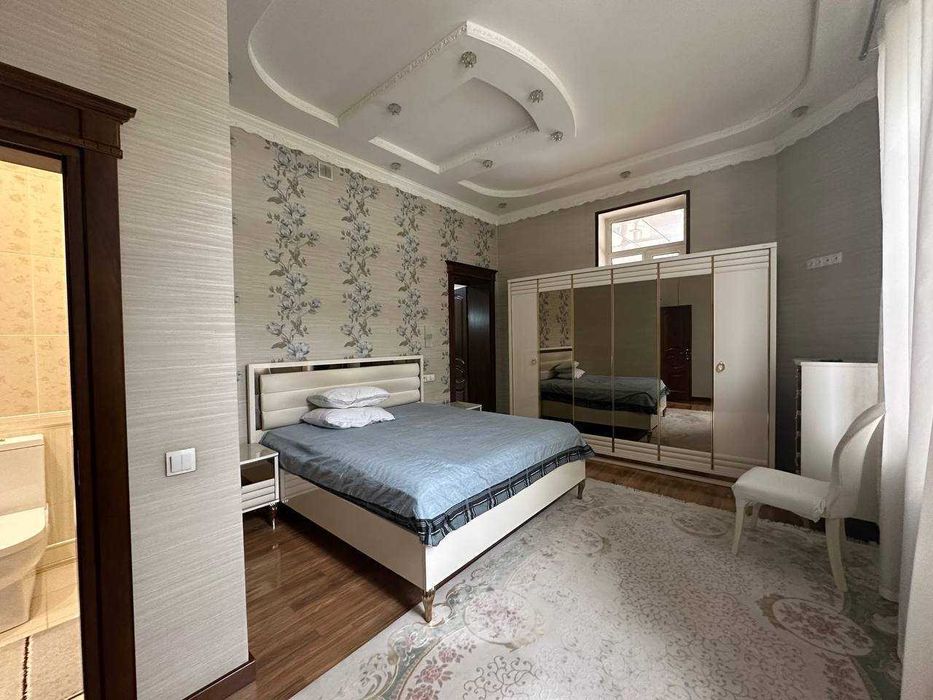 Улица Никитина
метро буюк ипак йули