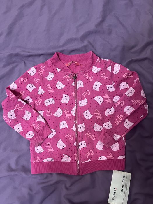 Одежда на девочку 110 размер (+-4 г)