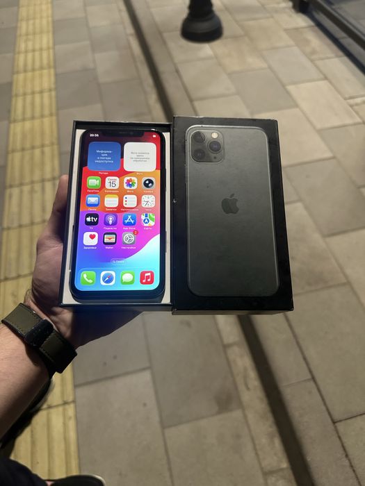 Продам телефон Айфон 11 Pro