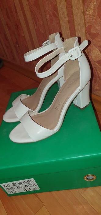 Туфли новый 37 размер