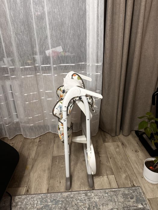 Продам стульчик для кормления