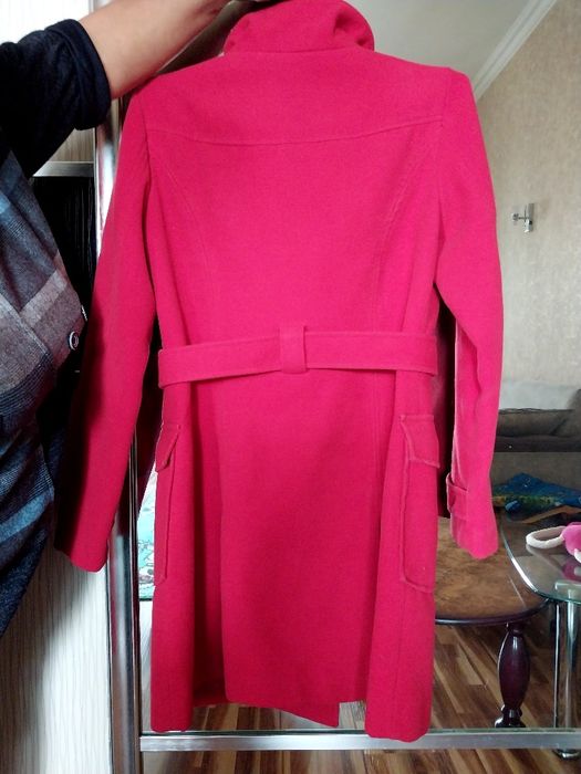 Пальто кашемировое,красное