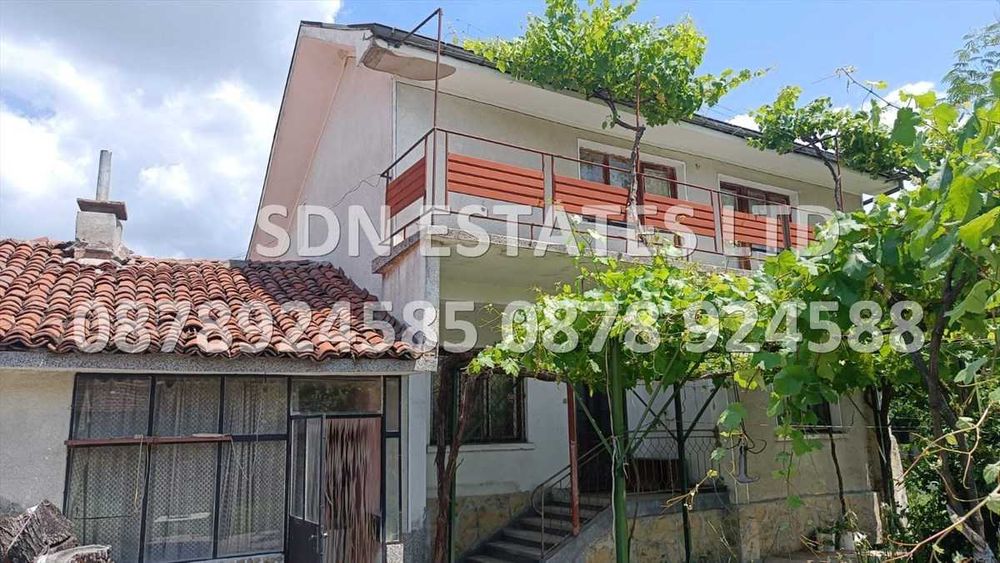 Продава се Къща в Казанлък - 200 кв.м за 434 €/кв.м - Снимка #1