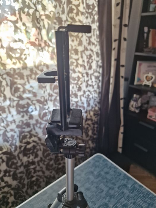 Trepied pentru telefon