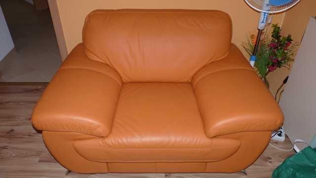 Италианска КОЖЕНА и ДЪРВО Гарнитура с Масивен Диван и 2бр. Фотьойли!