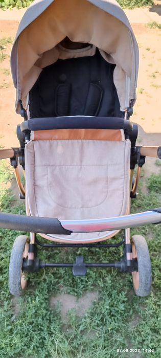 Продам коляску Aimi
