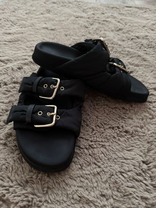 Vand papuci originali Red Valentino