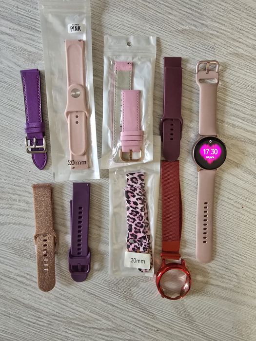 Продам часы galaxy active 2 + бонус ремешки