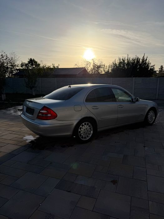 MERCEDES-BENZ E-Class 2003 — imagine 4