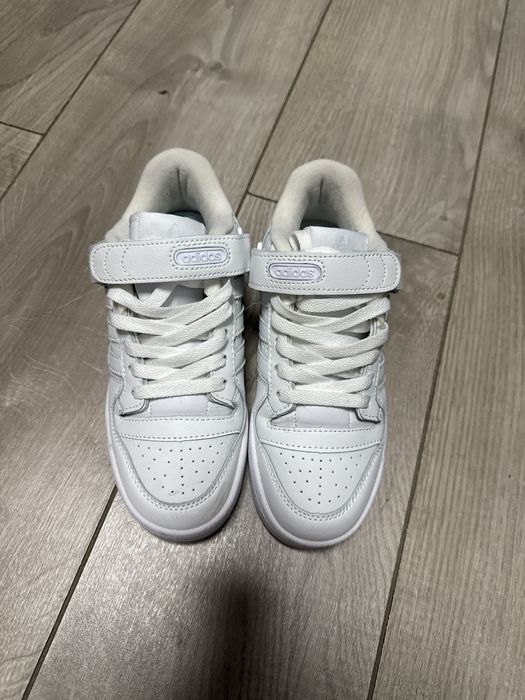 кроссовки adidas forum low цвет белый