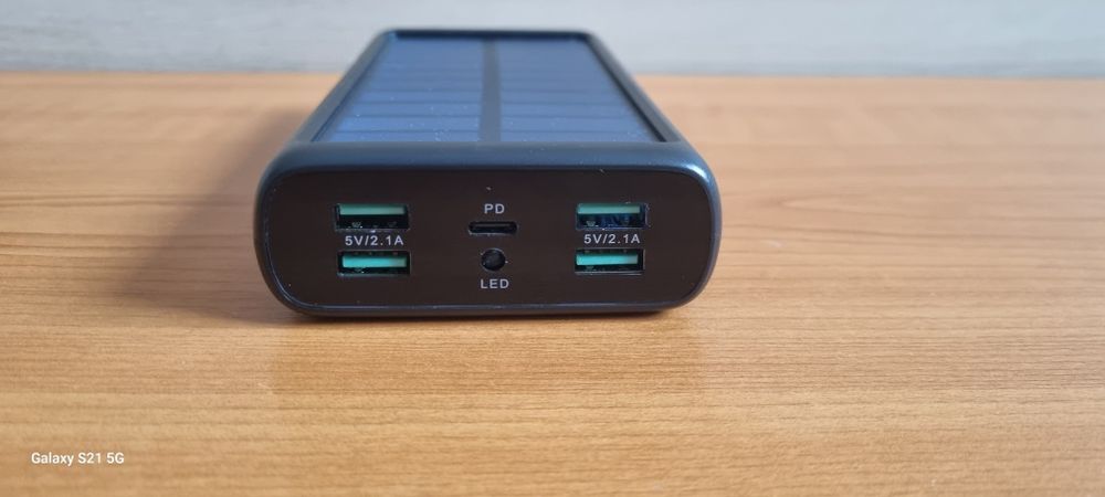 Power bank solar