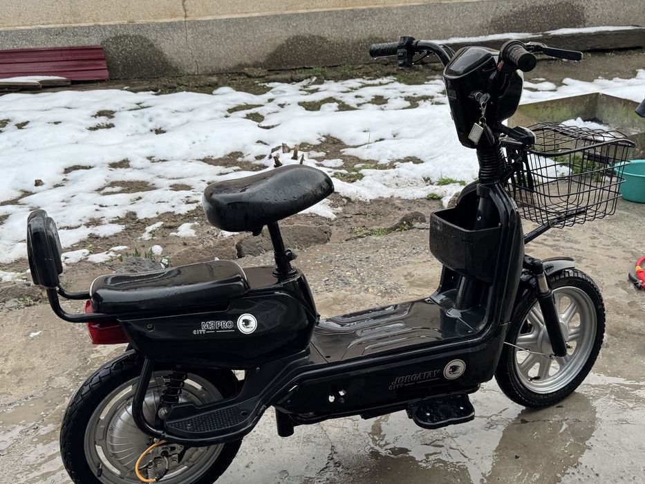 Скутер Jorgatai M3 PRO