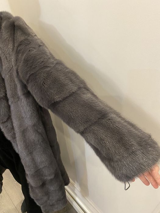 Продам норковую шубу