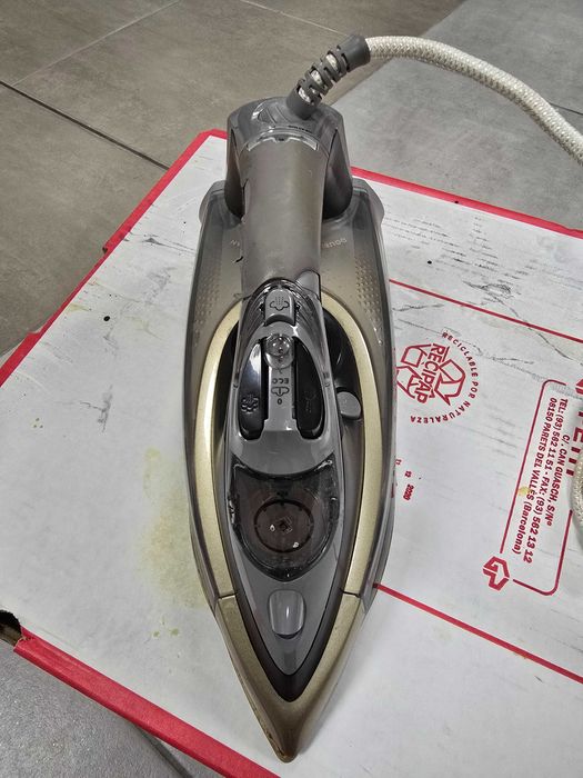 Ютия ФИЛИПС 2600W