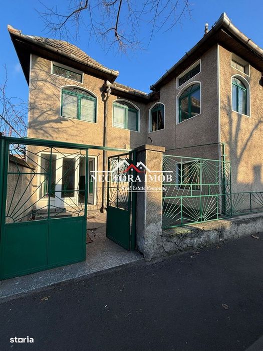 NECTORA IMOB-Spatiu Comercial 7 camere, 2 bai, Zona Cantemir, 180 mp