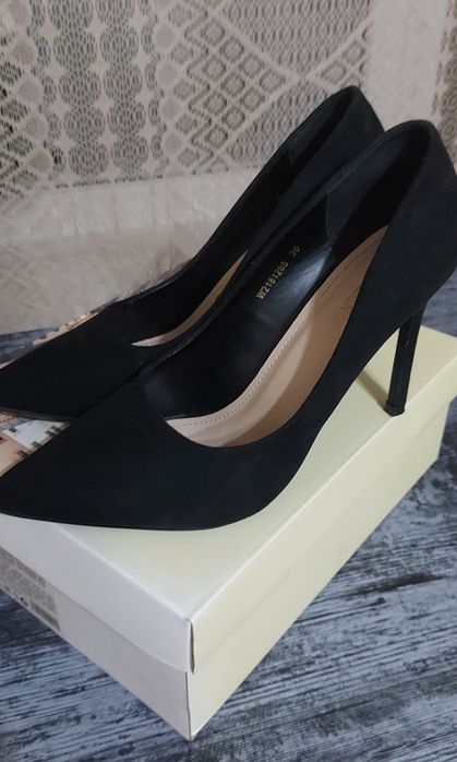 Продам туфли состояние новых 36 размер