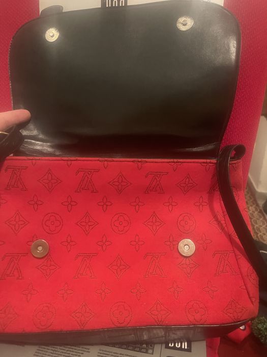 Geanta de umar Louise Vuitton