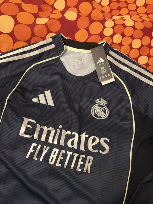 Tricou real madrid