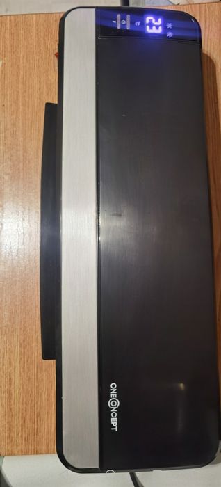 Aeroterma cu telecomanda și programare.