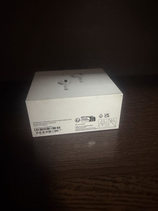 vand casti AirPods Pro 3