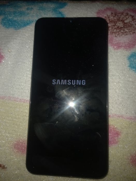 Самсунг а10s жасап тур