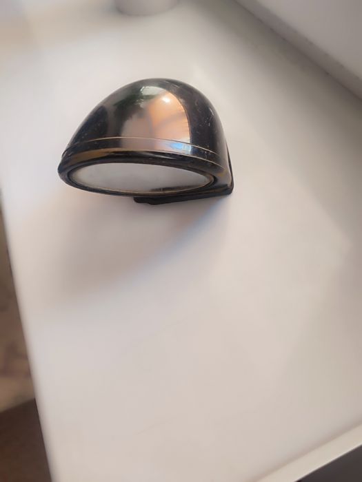 Зеркало на крыло