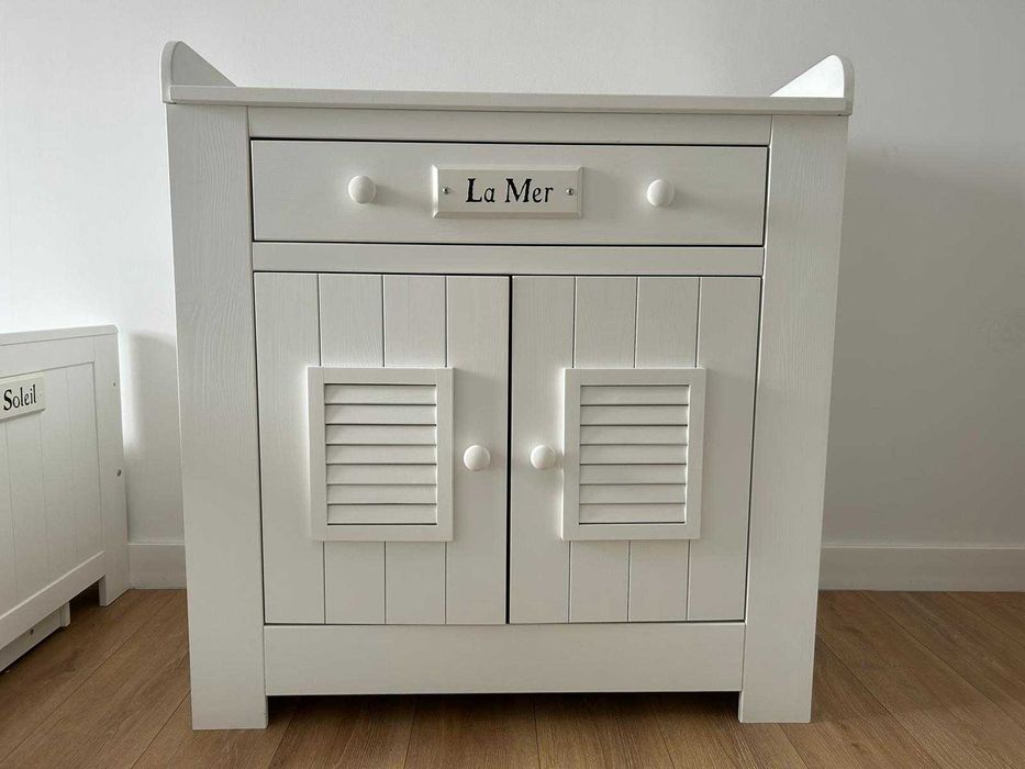Mobilă completă cameră copii/bebe lemn alb + canapea Mobexpert + masuta de activitati cu 2 scaune IKEA