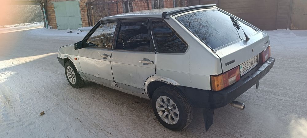 Продается Ваз 2109, 2001 года выпуска.