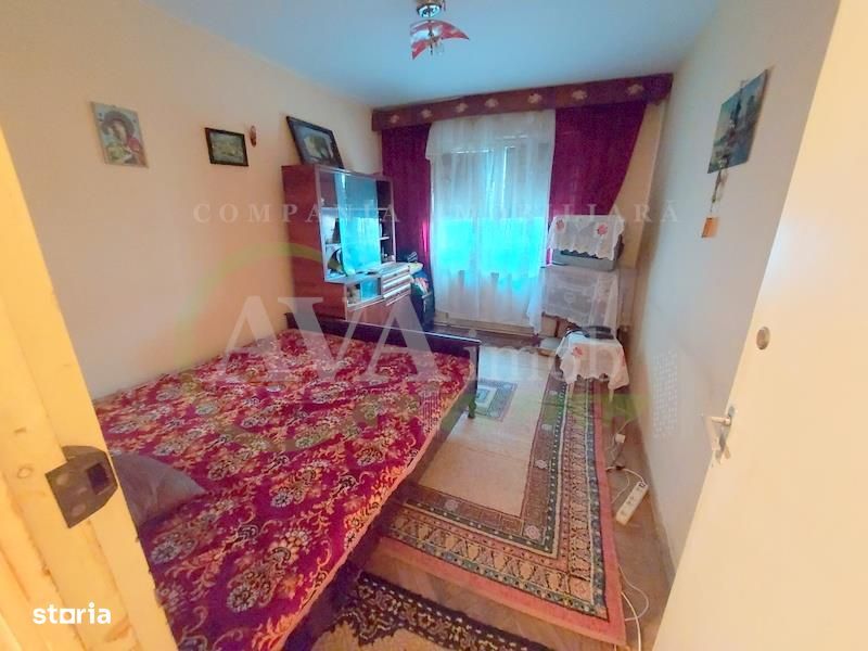 Apartament 3 decomandate, parter, 2 bai, zona Cornisa