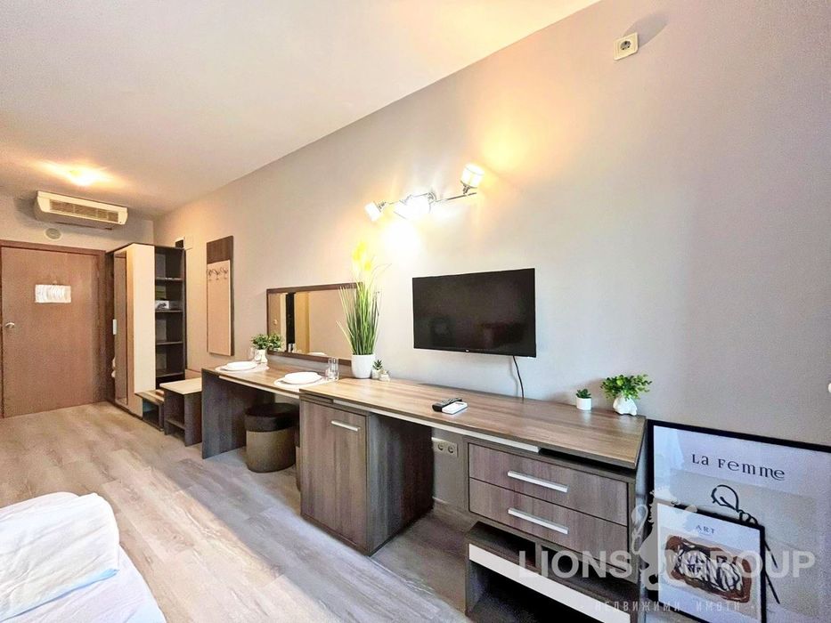 Дава се под наем Едностаен апартамент в к.к. Св.Св. Константин и Елена - 32 кв.м за 300 € - Снимка #2