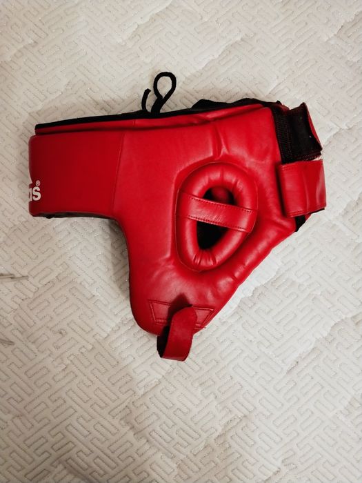 Шлем для единоборств