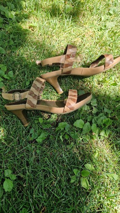 Босоножки Infanta, Бразилия