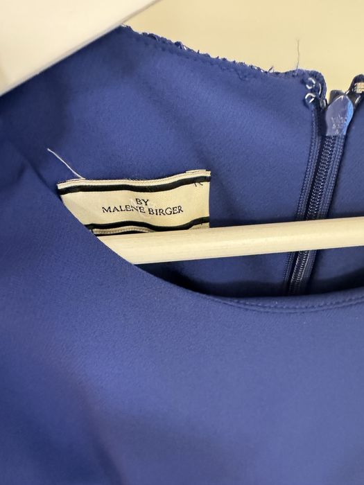 By Malene Birger уникална рокля в кралско синьо