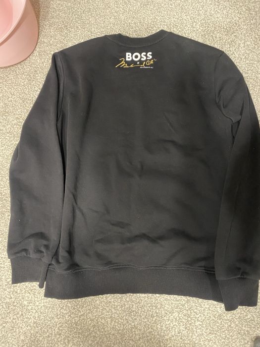 Продам свитшот HUGO BOSS