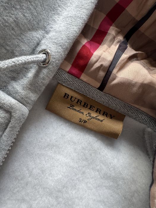 Hanorac burberry marimea S