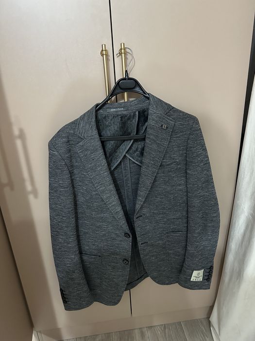 Костюм новый