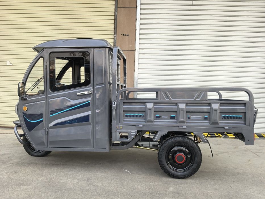 Triciclu Electric T09 cu cabina si bena basculabila