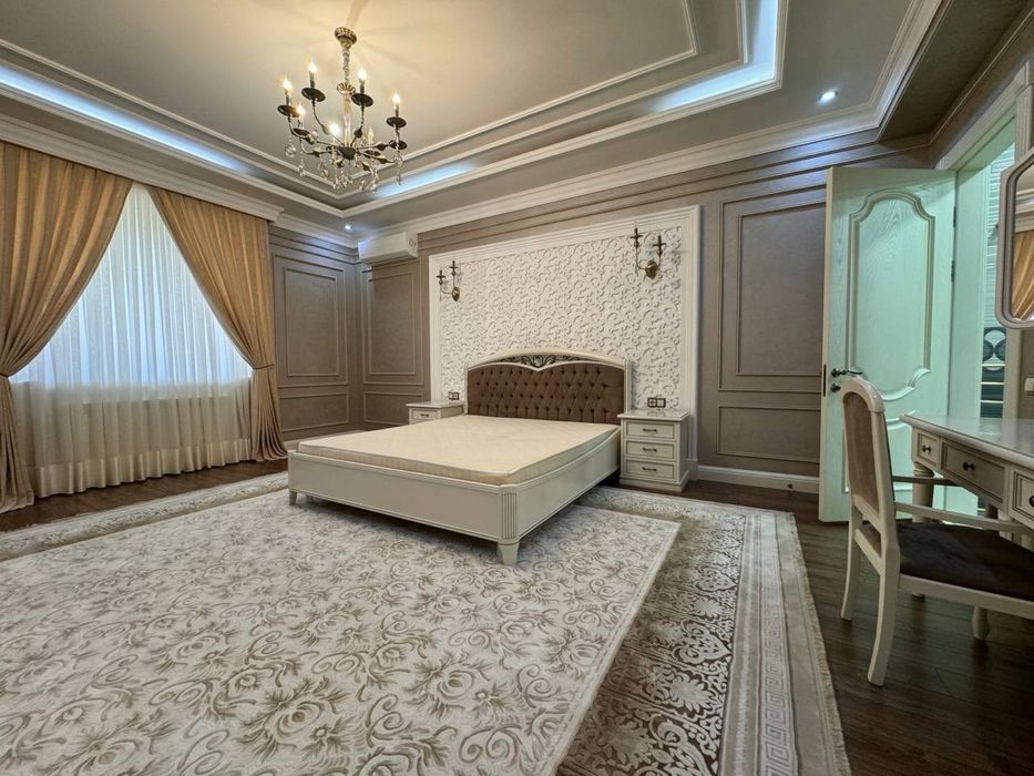 Квартира Ул. Садык Азимова 4/5/7 160 м2