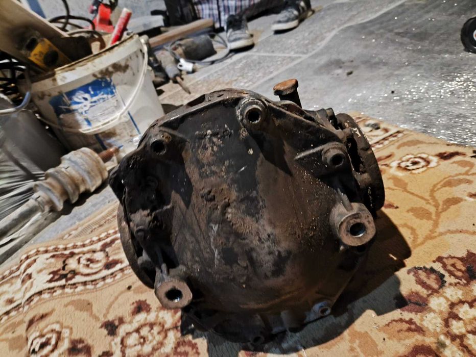 Редуктор 3.06 Мерседес w124