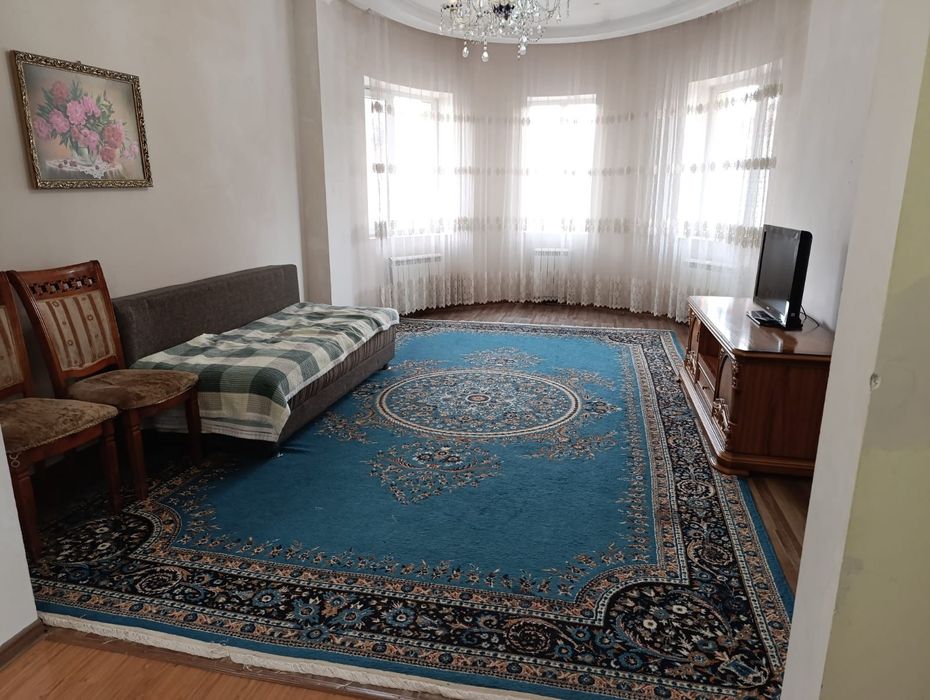 Ковер  размер 3.х5. после химчистки.