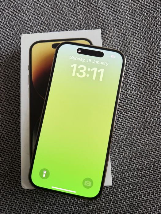 iPhone 14 Pro, 256 GB, цвят Gold.