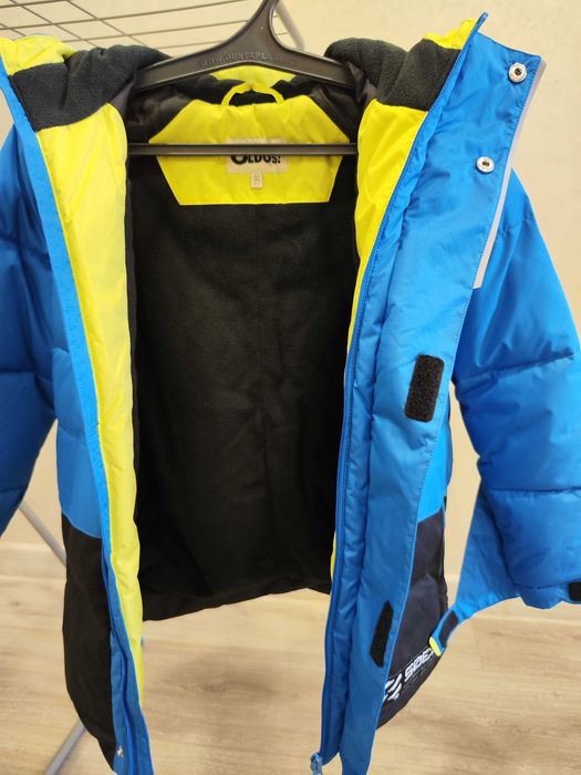 Зимняя верхняя одежда для мальчика.